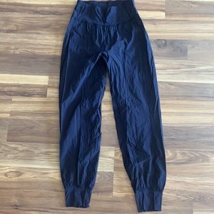 Lululemon Sun Setter Jogger *28" - Navy - Size 4